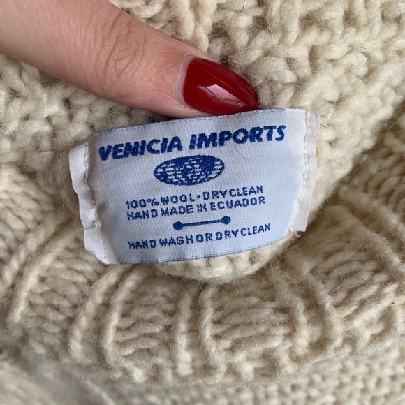 Vintage Cable-Knit Cream Sweater - Picture 2 of 2